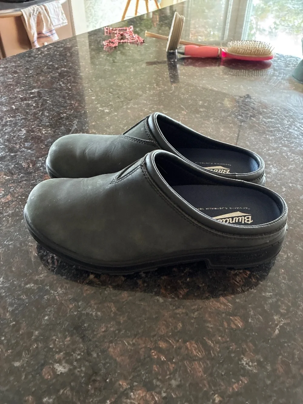 Men’s Blundstone Clogs #2420 Size 9.5 US (AU 8.5)
